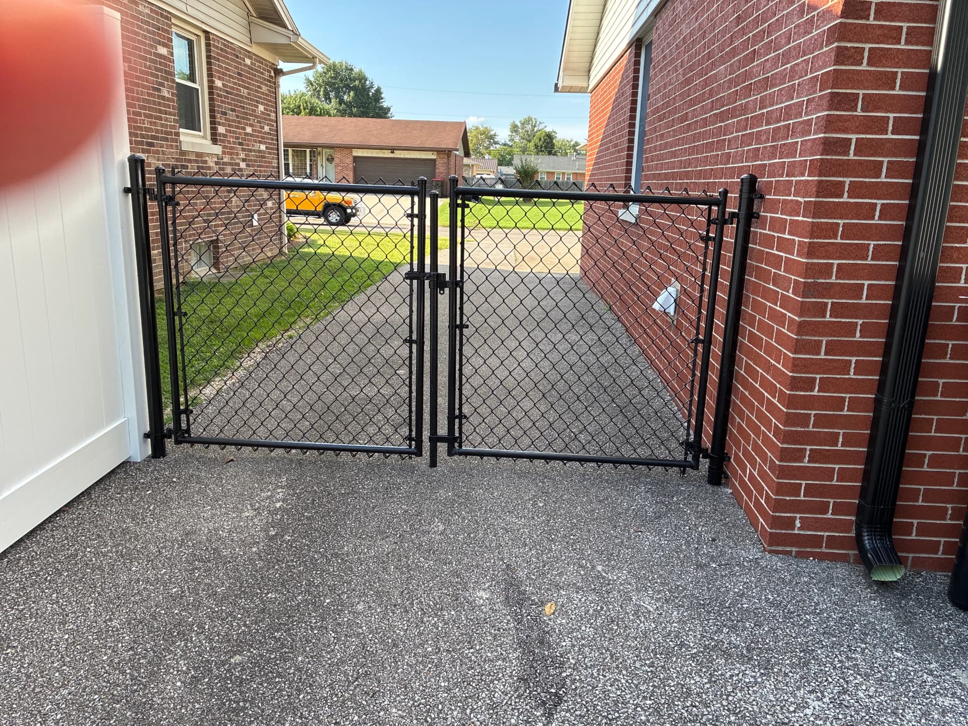 Black chain link